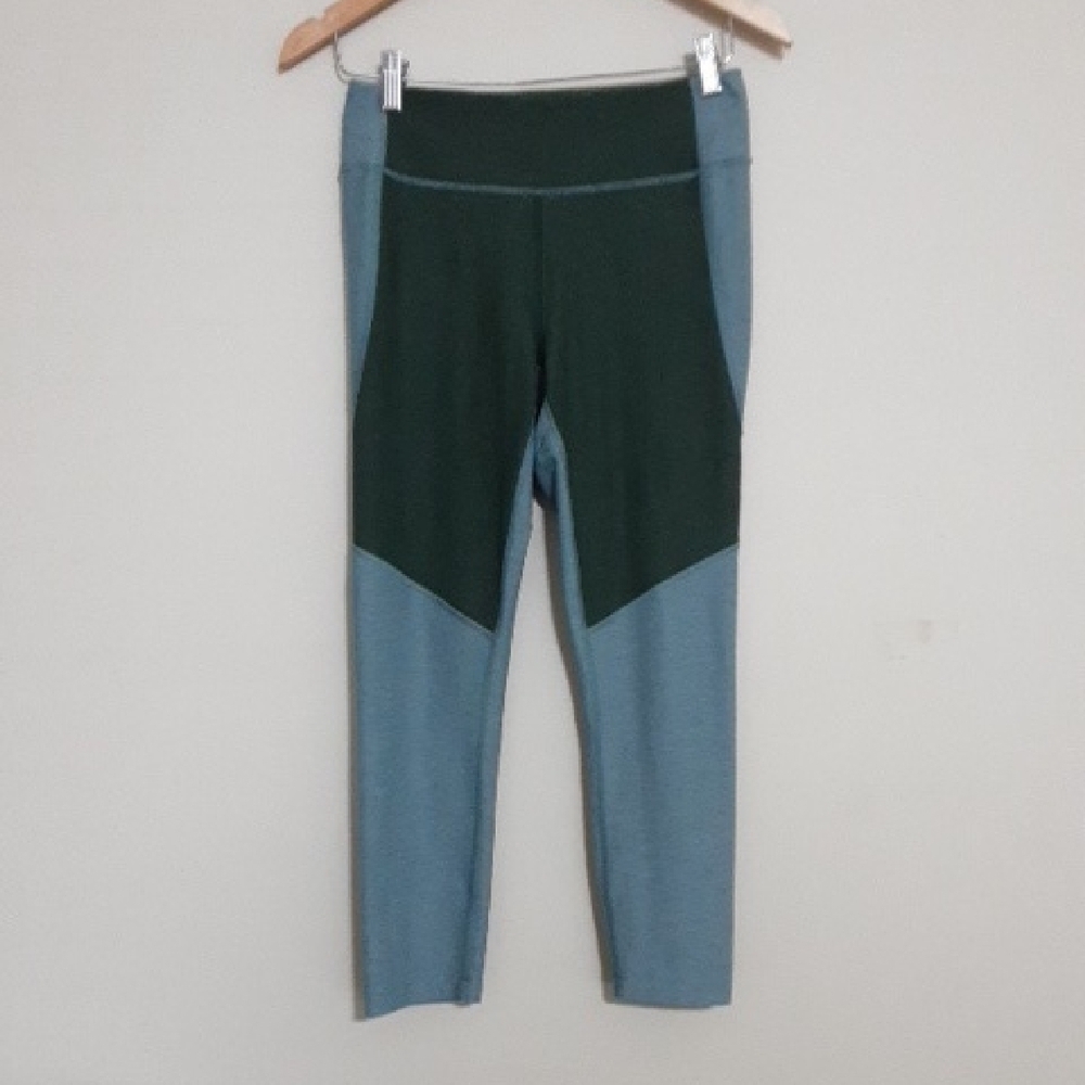 Outdoor Voices Women 3/4 Warmup Two-Tone Green Leggings M performance Training